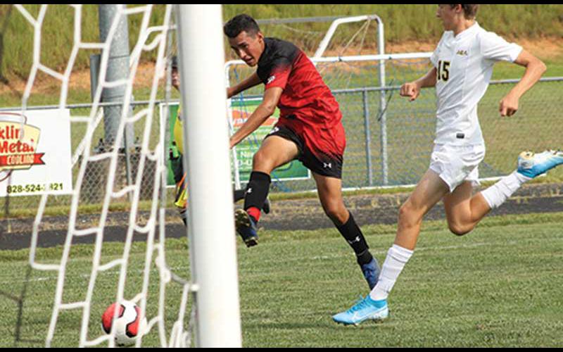 Press photo/Andy Scheidler - After a junior season of scoring five goals, Franklin’s Cris Chavez scored 39 goals this year. His total alone was more than the Panthers scored as a team in 2018.
