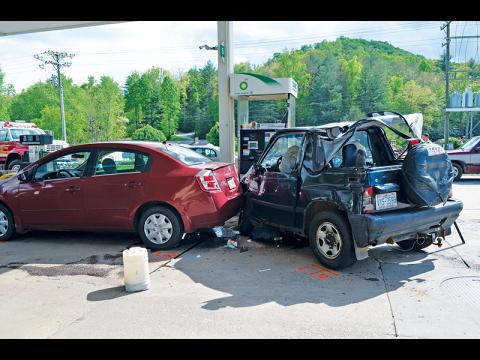 Wreck on Highlands Road