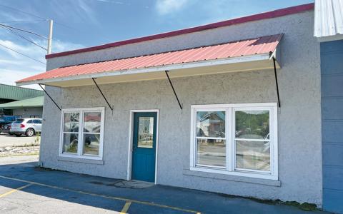 Press photo/Mia Overton No Wrong Door plans to open a warming/cooling station at this unused building located on East Main Street and owned by the Town of Franklin.