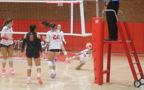 Press photo/Will Woolever - Junior Anna Stiles makes a difficult diving save in Franklin’s preseason scrimmage versus Cherokee Aug. 6. 