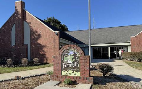 Press file photo - Franklin Town Hall is open regular hours although due to IT issues, payments cannot be processed. To late fees will be assessed until after Feb. 1.