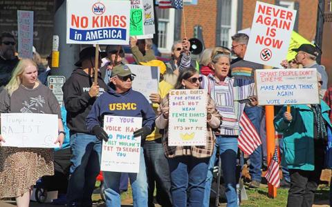Press photo/Shelby Powell - People gathered on Town Square in Franklin on March 28 for a “No Kings” rally.